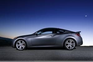 genesis coupe leteral 
