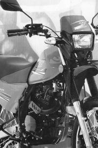 AKT 150 TT gris
