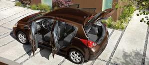 Nissan Tiida Hatchback 5 puertas