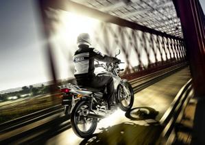 Yamaha YBR 125 en marcha