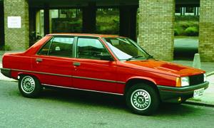 Renault 9 Sedán