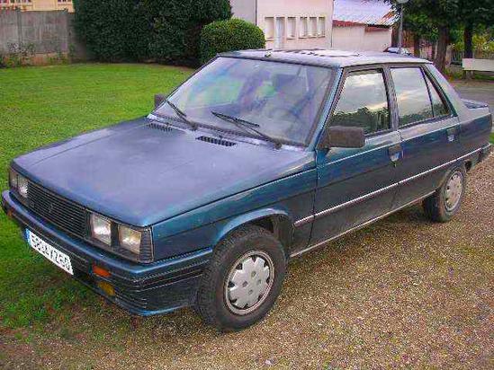 Renault 9 Particular