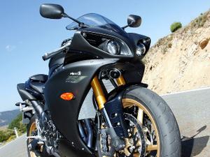 Yamaha YZF R1 dealle frontal