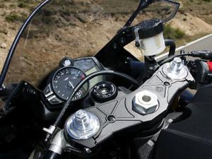 Yamaha YZF R1 vista panel de control