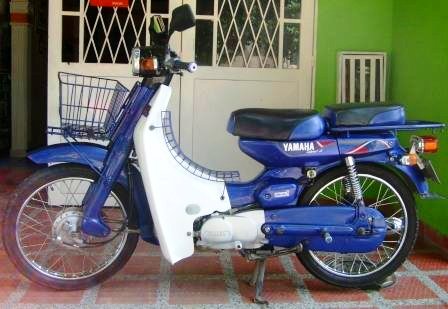 Yamaha V80 azul