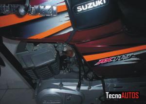 Suzuki AX 115 detalle