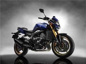 Yamaha Fazer 8 naked admirala!