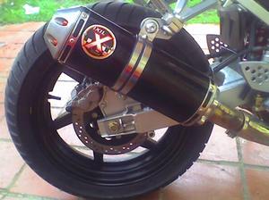 Unied Motors V2S 650 exhosto
