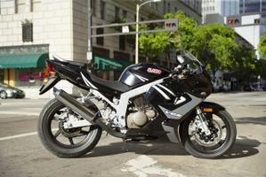 United Motors V2S 250 R wallpaper