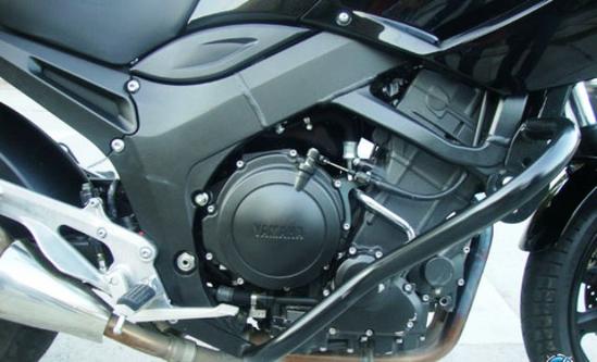 Yamaha TDM 900 motor