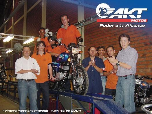 Primera Moto ensamblada en Abril del 2004