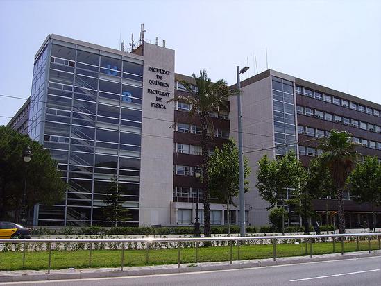 Universidad de Barcelona - Edificio de las facultades de Fisica y Quimica