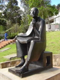 Universidad de los andes Estatua de El Bobo.