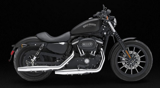 Harley Davidson Iron 883, negro