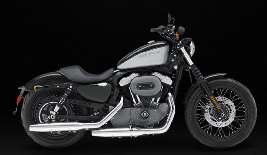 Harley Davidson Nightster, negro gris