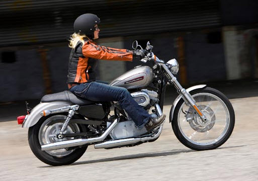 Harley Davidson Sportster XL 883 Custom, imagen 2