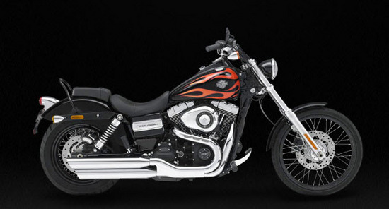 Harley Davidson Wide Glide, negro - llamas