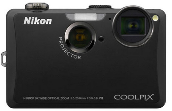 Nikon Coolpix S1100pj, Frontal