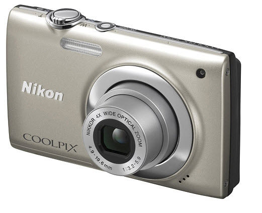 Nikon Coolpix S2500, Vista Frontal