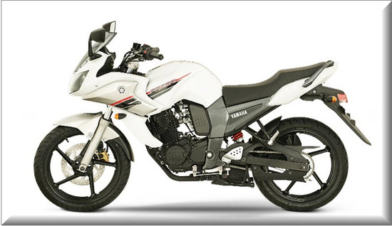 Yamaha Fazer 16 2013, color blanco