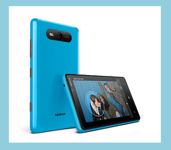 Nokia Lumia 820, parte exterior