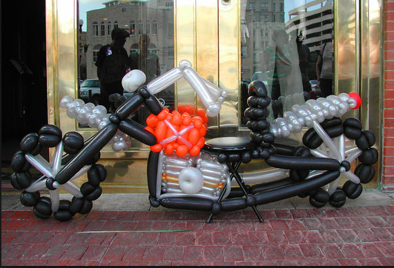motos-hechas-con-globos-super-creativas-4