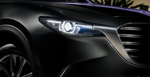 Vista de Mazda CX9 de luces